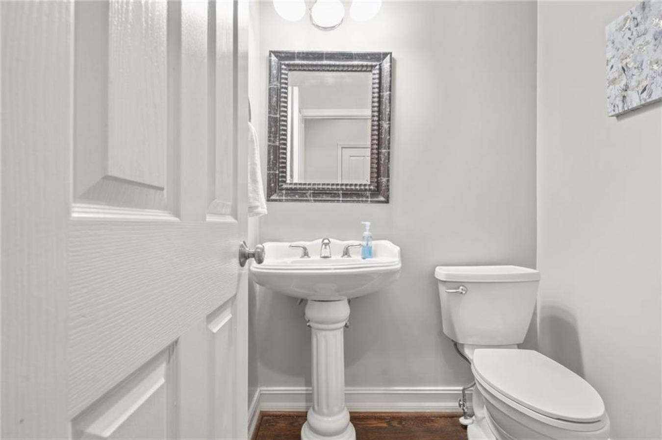 Canton, Georgia, 30115, United States, 5 Bedrooms Bedrooms, ,4 BathroomsBathrooms,Residential,For Sale,1858592