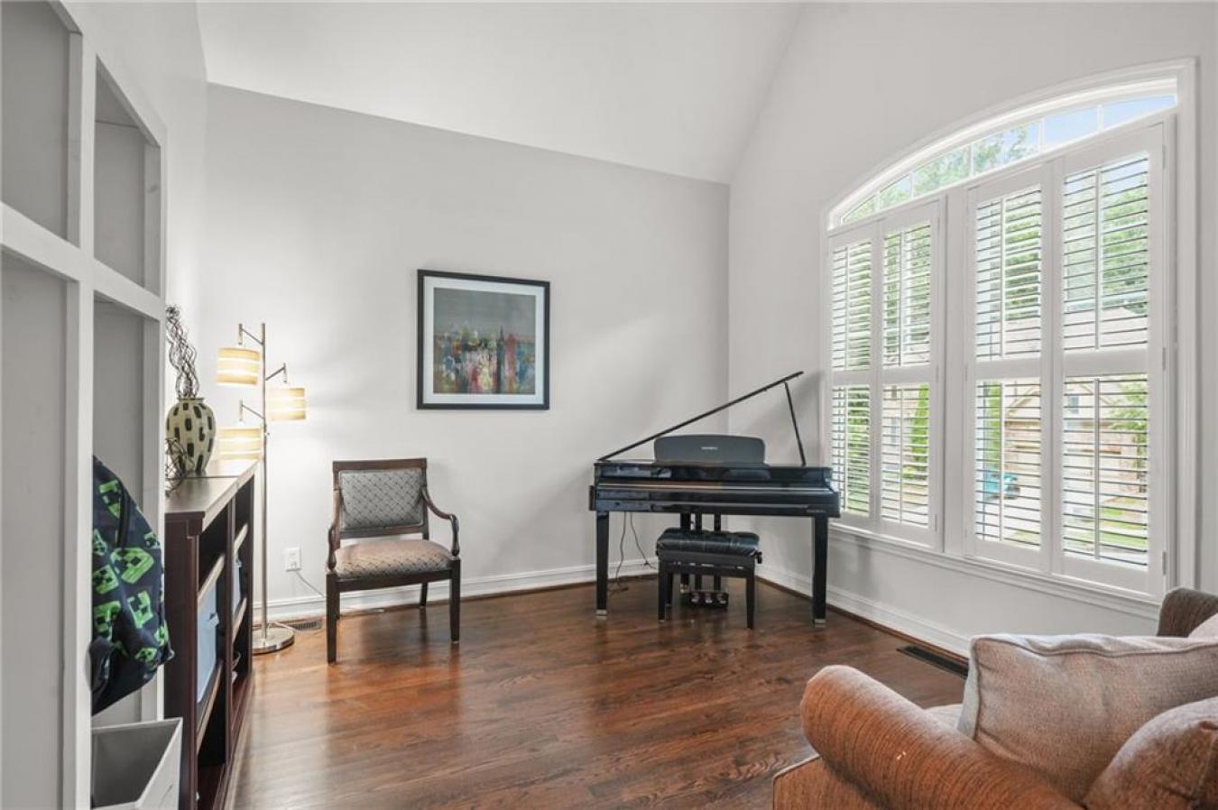 Canton, Georgia, 30115, United States, 5 Bedrooms Bedrooms, ,4 BathroomsBathrooms,Residential,For Sale,1858592