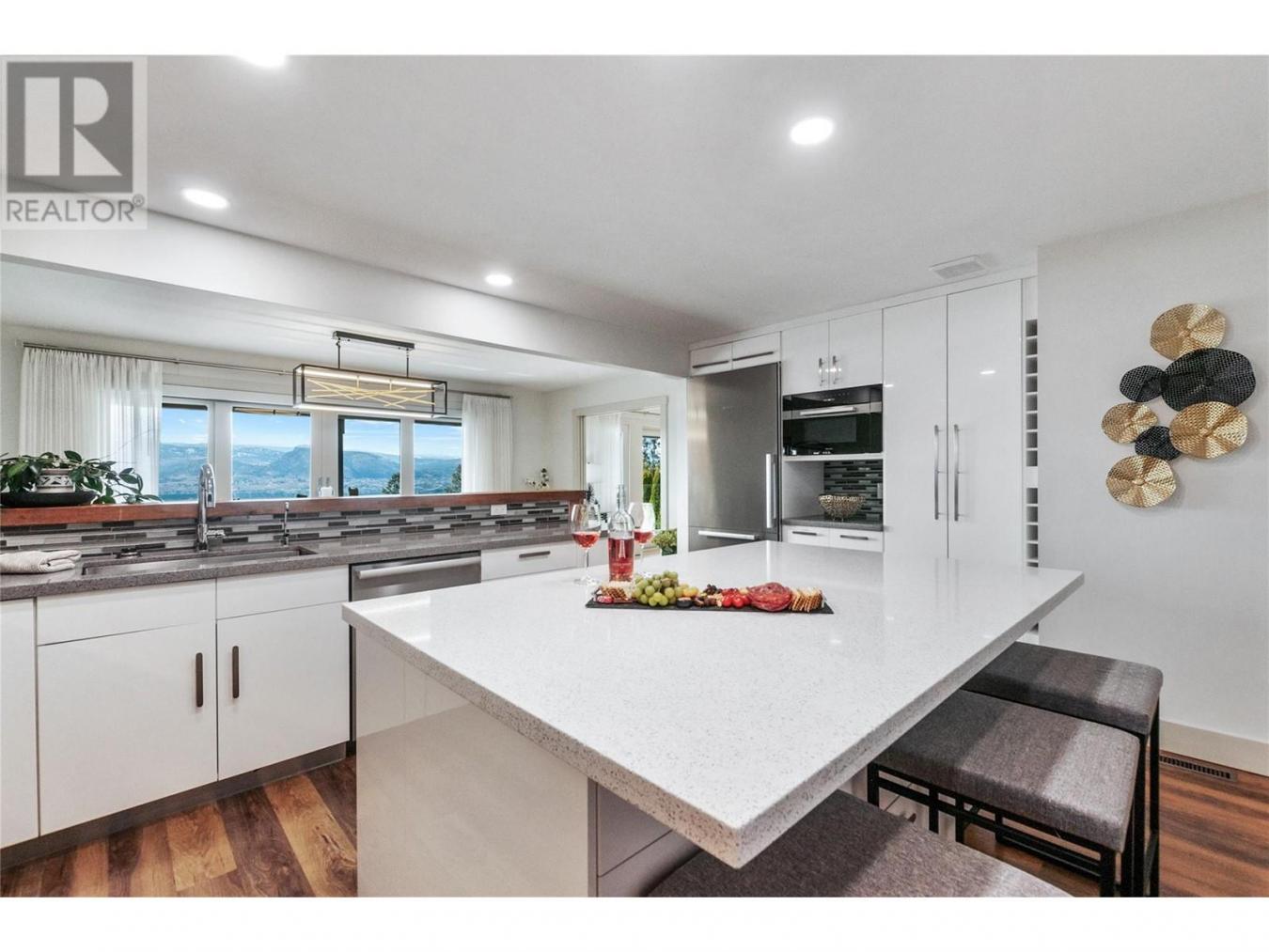 Naramata, BC, V0H 1N0, Canada, 6 Bedrooms Bedrooms, ,7 BathroomsBathrooms,Residential,For Sale,1858587