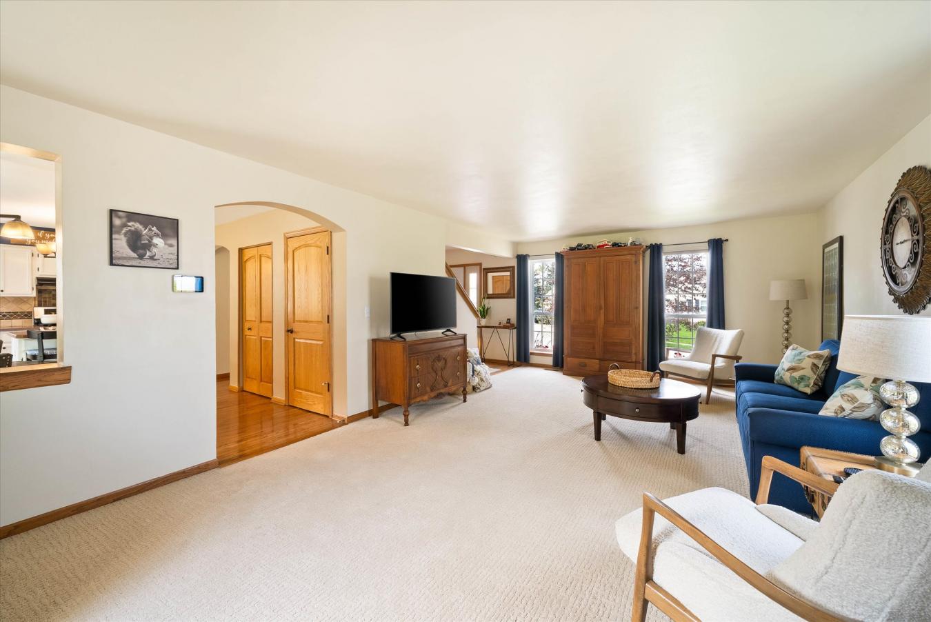 Port Washington, Ozaukee, 53074, United States, 4 Bedrooms Bedrooms, ,2 BathroomsBathrooms,Residential,For Sale,1844427