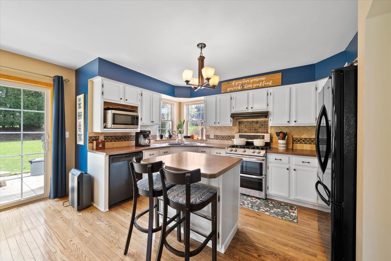 Port Washington, Ozaukee, 53074, United States, 4 Bedrooms Bedrooms, ,2 BathroomsBathrooms,Residential,For Sale,1844427