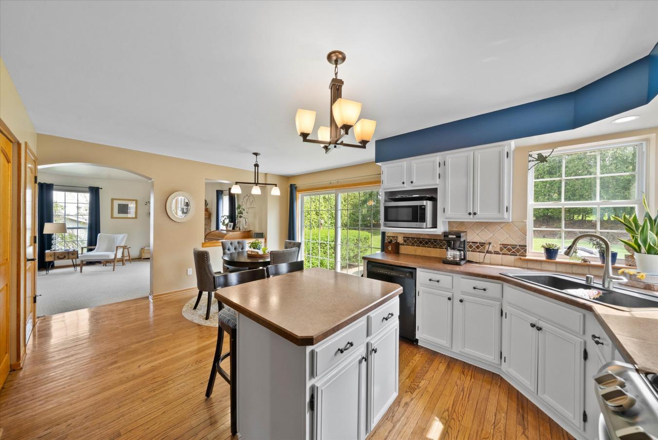 Port Washington, Ozaukee, 53074, United States, 4 Bedrooms Bedrooms, ,2 BathroomsBathrooms,Residential,For Sale,1844427