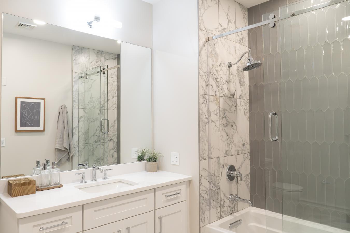 Saratoga Springs, Saratoga, 12866, United States, 2 Bedrooms Bedrooms, ,2 BathroomsBathrooms,Residential,For Sale,1844426