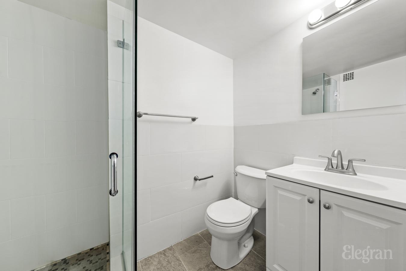 New York, New York, 10028, United States, 2 Bedrooms Bedrooms, ,1 BathroomBathrooms,Residential,For Sale,1844422