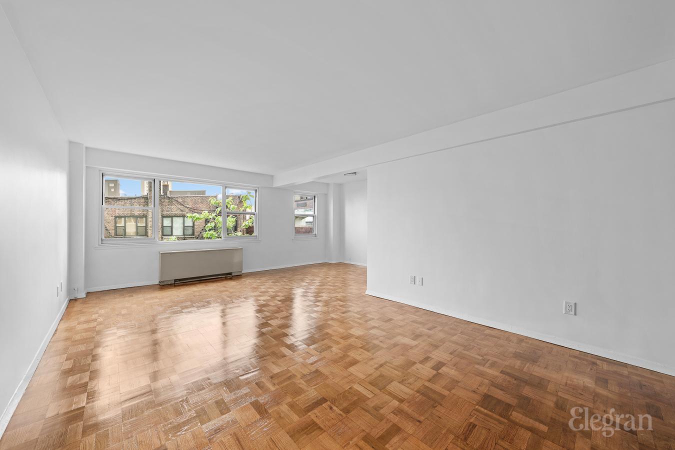 New York, New York, 10028, United States, 2 Bedrooms Bedrooms, ,1 BathroomBathrooms,Residential,For Sale,1844422