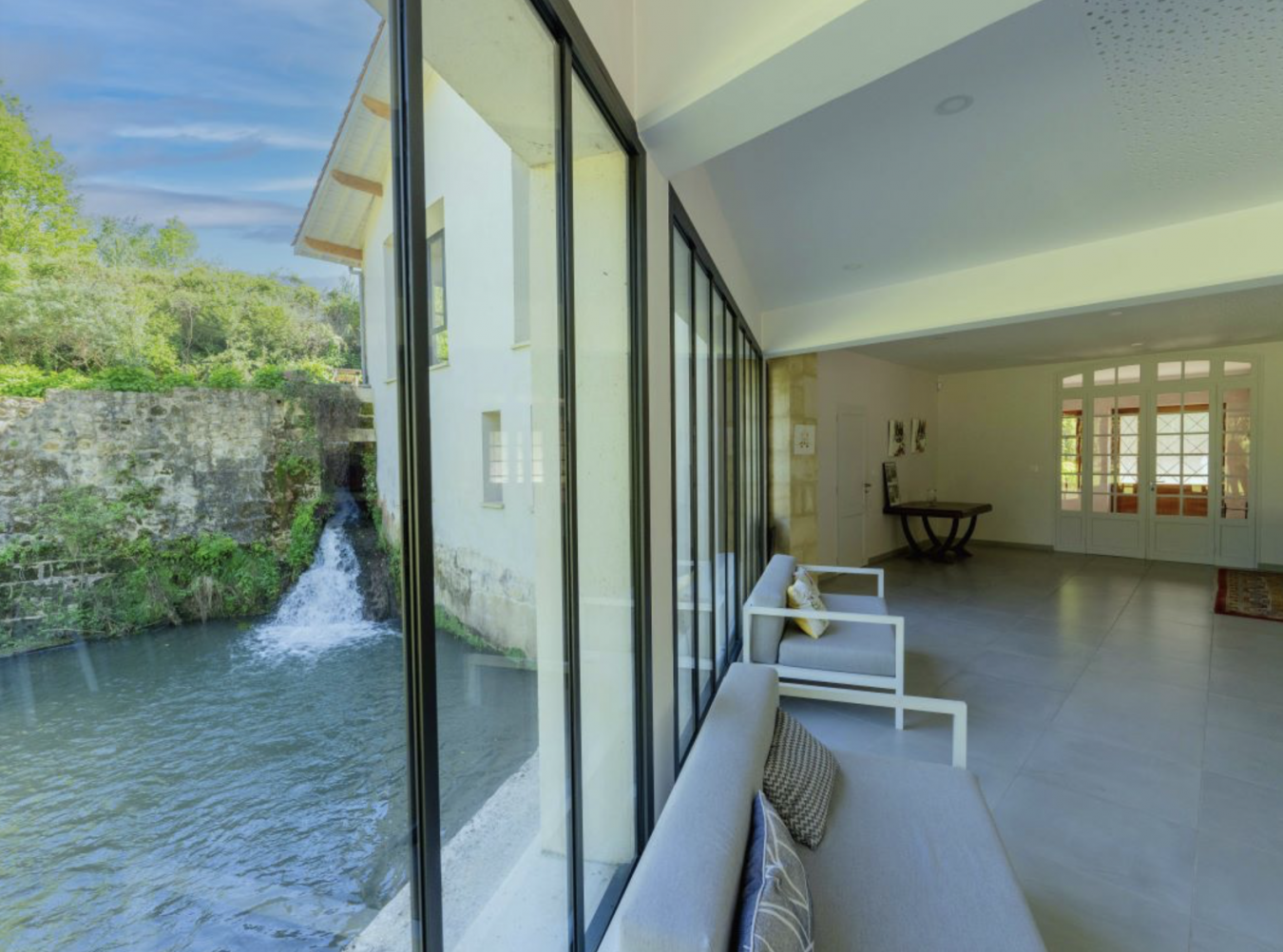 Quinsac, 33360, France, 8 Bedrooms Bedrooms, ,7 BathroomsBathrooms,Residential,For Sale,1858580