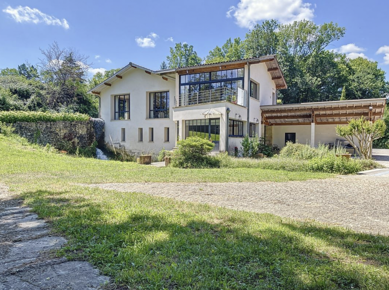 Quinsac, 33360, France, 8 Bedrooms Bedrooms, ,7 BathroomsBathrooms,Residential,For Sale,1858580