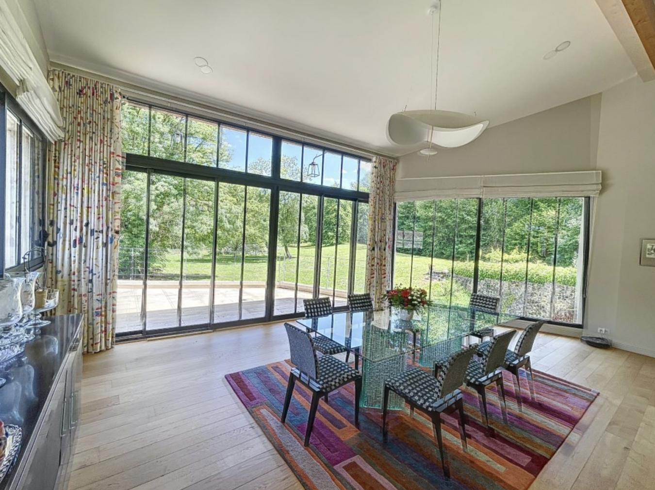 Quinsac, 33360, France, 8 Bedrooms Bedrooms, ,7 BathroomsBathrooms,Residential,For Sale,1858580