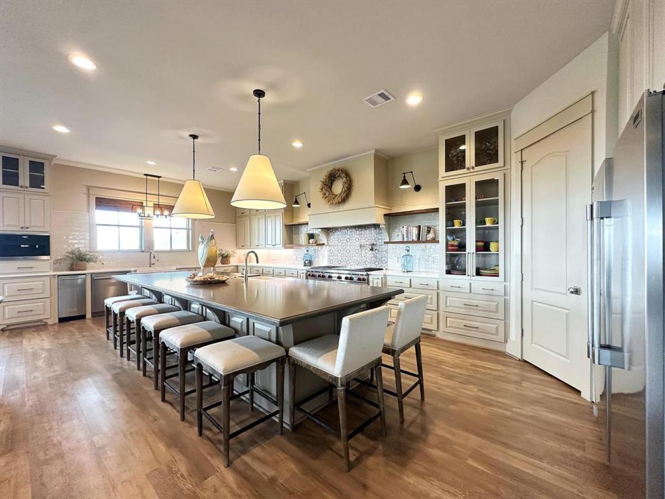 Crystal Beach, Texas, 77650, United States, 5 Bedrooms Bedrooms, ,4 BathroomsBathrooms,Residential,For Sale,1858574