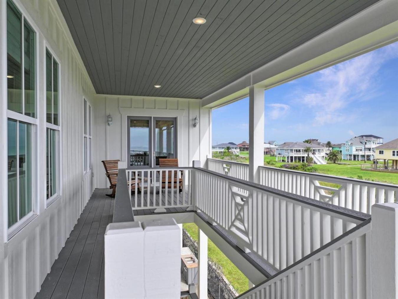 Crystal Beach, Texas, 77650, United States, 5 Bedrooms Bedrooms, ,4 BathroomsBathrooms,Residential,For Sale,1858574