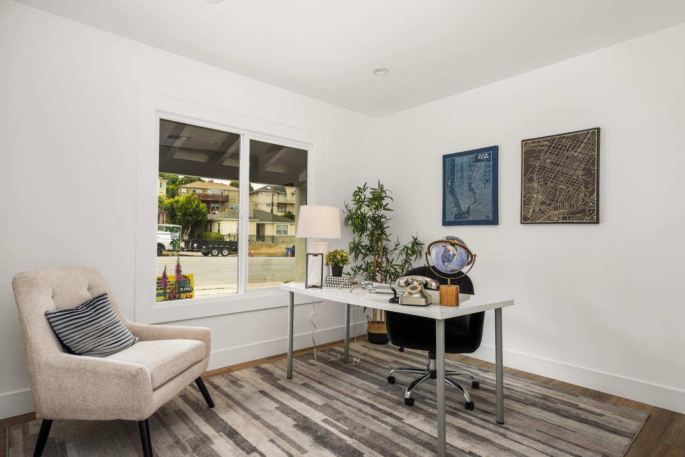 Los Angeles, Los Angeles, 90056, United States, 3 Bedrooms Bedrooms, ,2 BathroomsBathrooms,Residential,For Sale,1858571