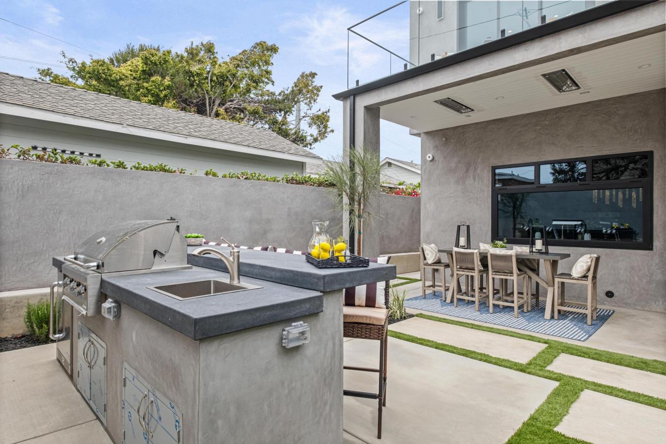 Manhattan Beach, California, 90266, United States, 4 Bedrooms Bedrooms, ,3 BathroomsBathrooms,Residential,For Sale,1858566