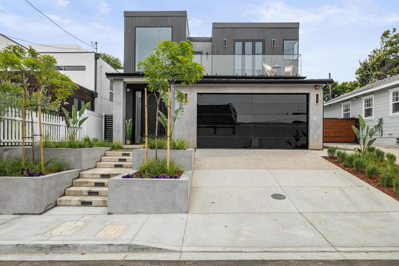 Manhattan Beach, California, 90266, United States, 4 Bedrooms Bedrooms, ,3 BathroomsBathrooms,Residential,For Sale,1858566