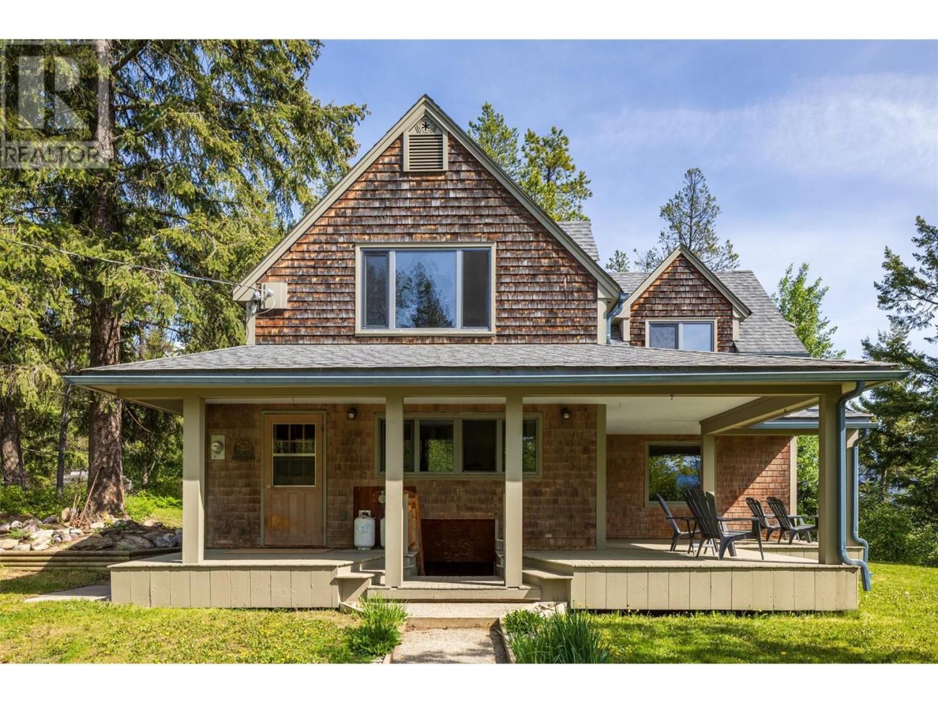 Golden, BC, V0A1H7, Canada, 3 Bedrooms Bedrooms, ,Residential,For Sale,1858562 Golden, BC, V0A1H7, Canada, 3 Bedrooms Bedrooms, ,Residential,For Sale,1858562