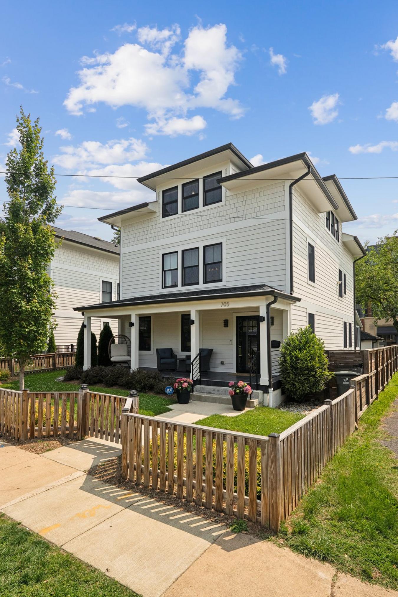 ARLINGTON, ARLINGTON, 22201, United States, 6 Bedrooms Bedrooms, ,6 BathroomsBathrooms,Residential,For Sale,1858558 ARLINGTON, ARLINGTON, 22201, United States, 6 Bedrooms Bedrooms, ,6 BathroomsBathrooms,Residential,For Sale,1858558