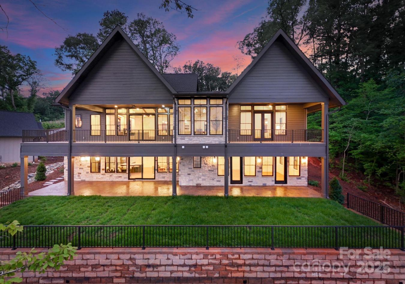 Norwood, North Carolina, 28128, United States, 5 Bedrooms Bedrooms, ,4 BathroomsBathrooms,Residential,For Sale,1858554