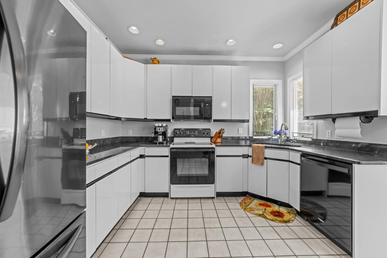 Raleigh, Wake, 27612, United States, 4 Bedrooms Bedrooms, ,3 BathroomsBathrooms,Residential,For Sale,1858553