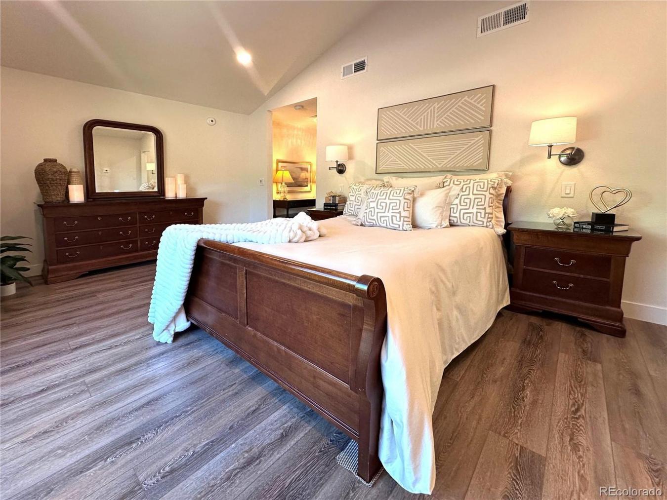 Colorado Springs, Colorado, 80906, United States, 6 Bedrooms Bedrooms, ,4 BathroomsBathrooms,Residential,For Sale,1858546