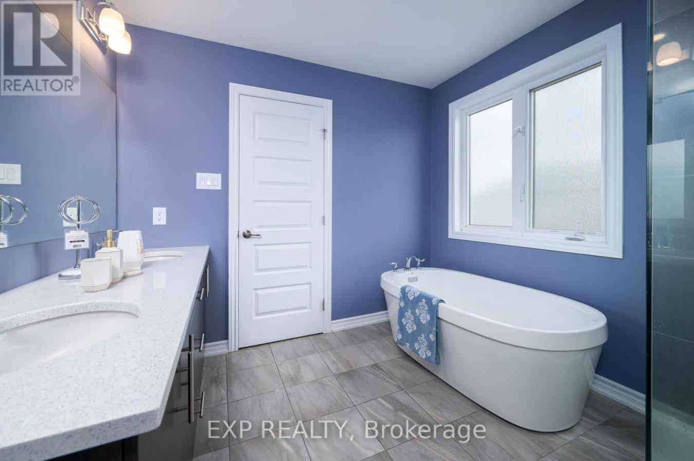 Ottawa, ON, K4A1A4, Canada, 4 Bedrooms Bedrooms, ,3 BathroomsBathrooms,Residential,For Sale,1858542