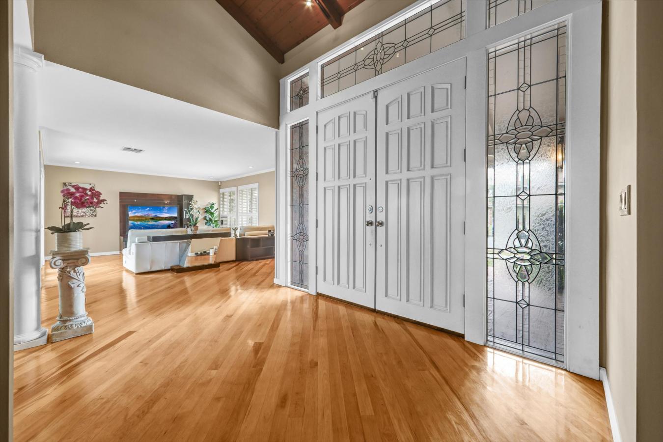 South Pasadena, Los Angeles, 91030, United States, 4 Bedrooms Bedrooms, ,3 BathroomsBathrooms,Residential,For Sale,1844410