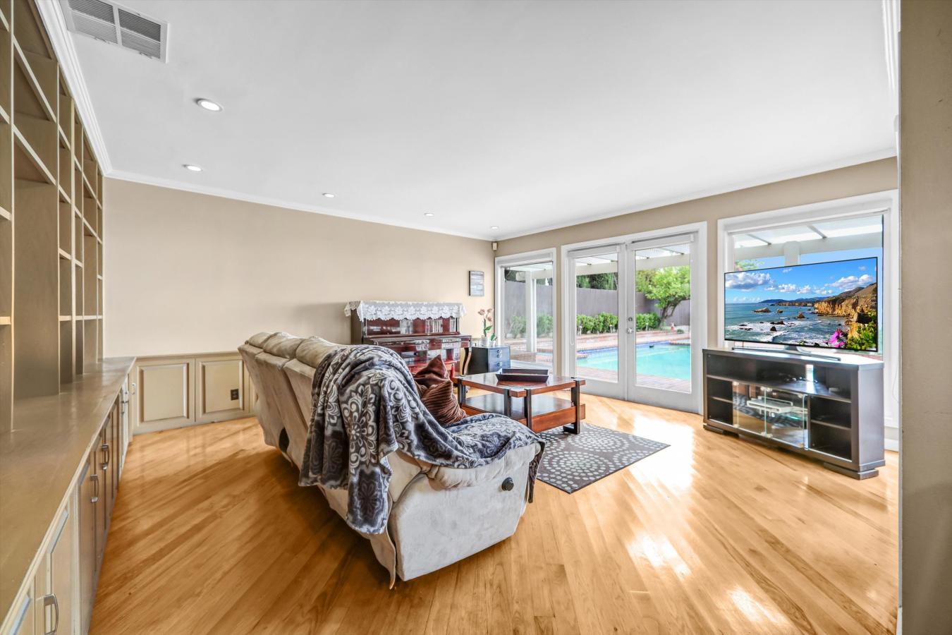 South Pasadena, Los Angeles, 91030, United States, 4 Bedrooms Bedrooms, ,3 BathroomsBathrooms,Residential,For Sale,1844410