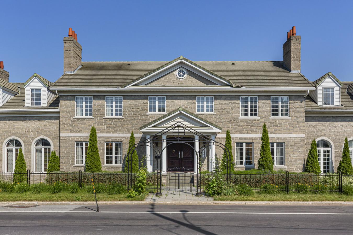 Vieux-Beloeil, Monteregie, J3G4P8, Canada, 4 Bedrooms Bedrooms, ,3 BathroomsBathrooms,Residential,For Sale,1889268