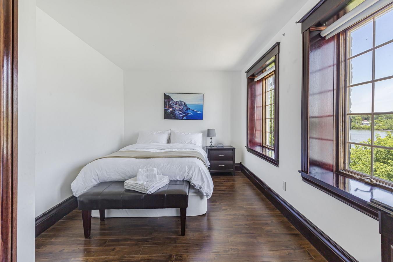 Vieux-Beloeil, Monteregie, J3G4P8, Canada, 4 Bedrooms Bedrooms, ,3 BathroomsBathrooms,Residential,For Sale,1889268