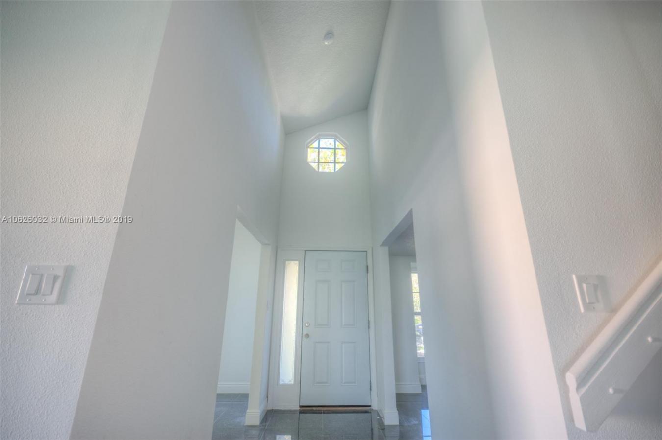 Orlando, Orange, 32837, United States, 4 Bedrooms Bedrooms, ,3 BathroomsBathrooms,Residential,For Sale,1877686