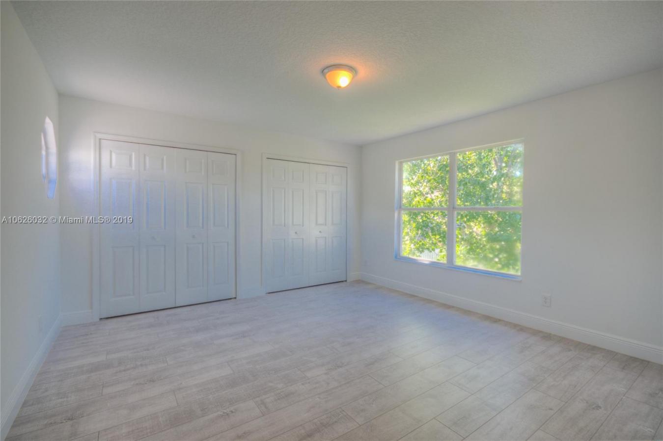 Orlando, Orange, 32837, United States, 4 Bedrooms Bedrooms, ,3 BathroomsBathrooms,Residential,For Sale,1877686