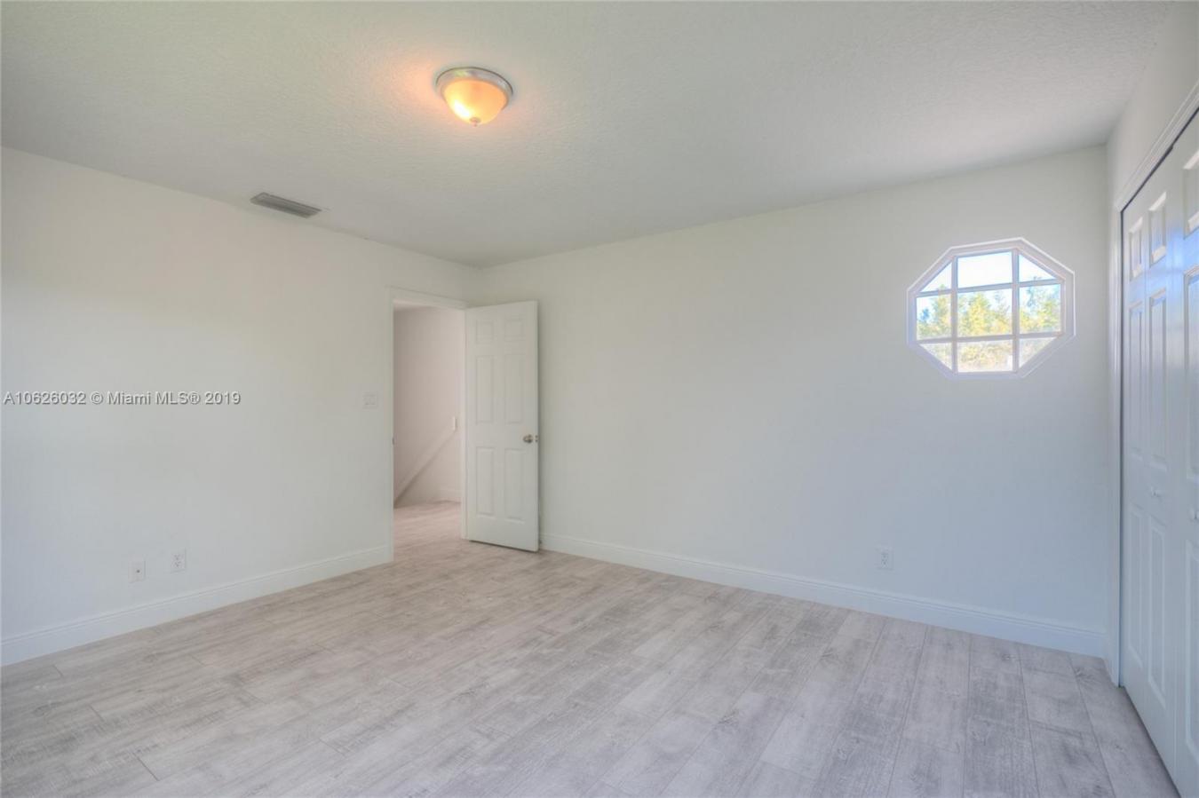 Orlando, Orange, 32837, United States, 4 Bedrooms Bedrooms, ,3 BathroomsBathrooms,Residential,For Sale,1877686