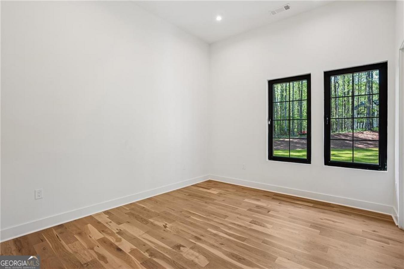 Alpharetta, Georgia, 30004, United States, 7 Bedrooms Bedrooms, ,7 BathroomsBathrooms,Residential,For Sale,1858536