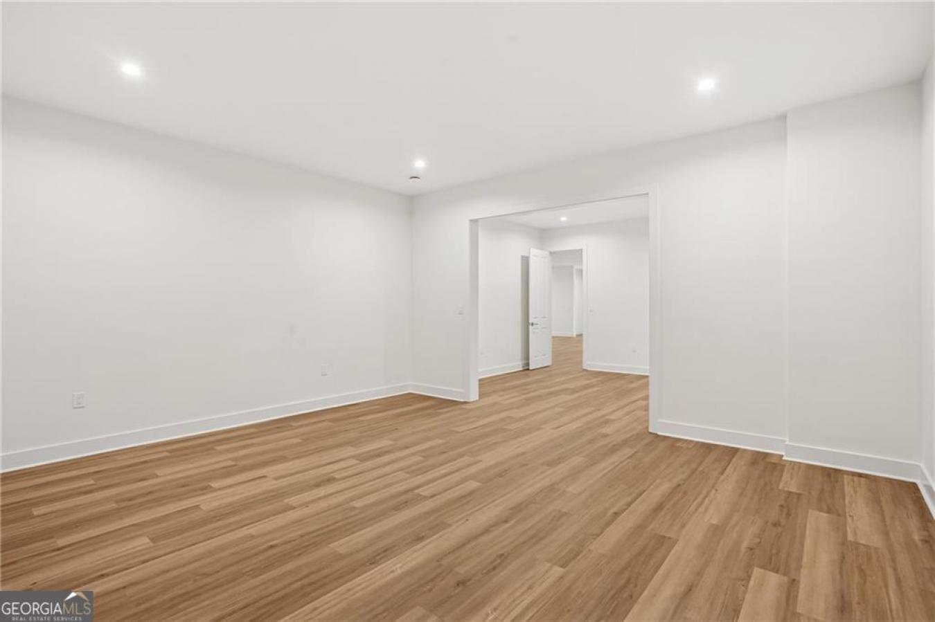 Alpharetta, Georgia, 30004, United States, 7 Bedrooms Bedrooms, ,7 BathroomsBathrooms,Residential,For Sale,1858536