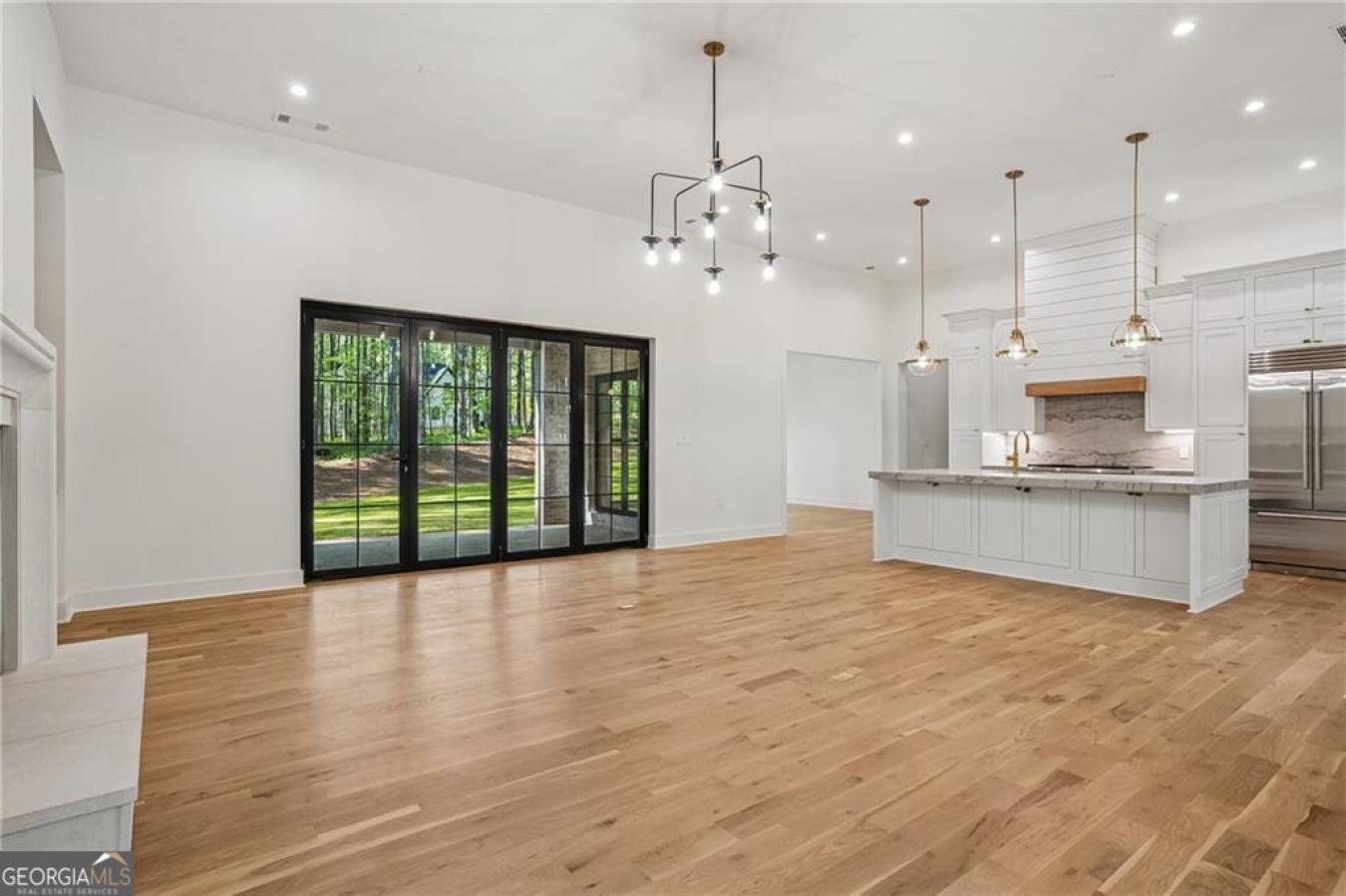 Alpharetta, Georgia, 30004, United States, 7 Bedrooms Bedrooms, ,7 BathroomsBathrooms,Residential,For Sale,1858536