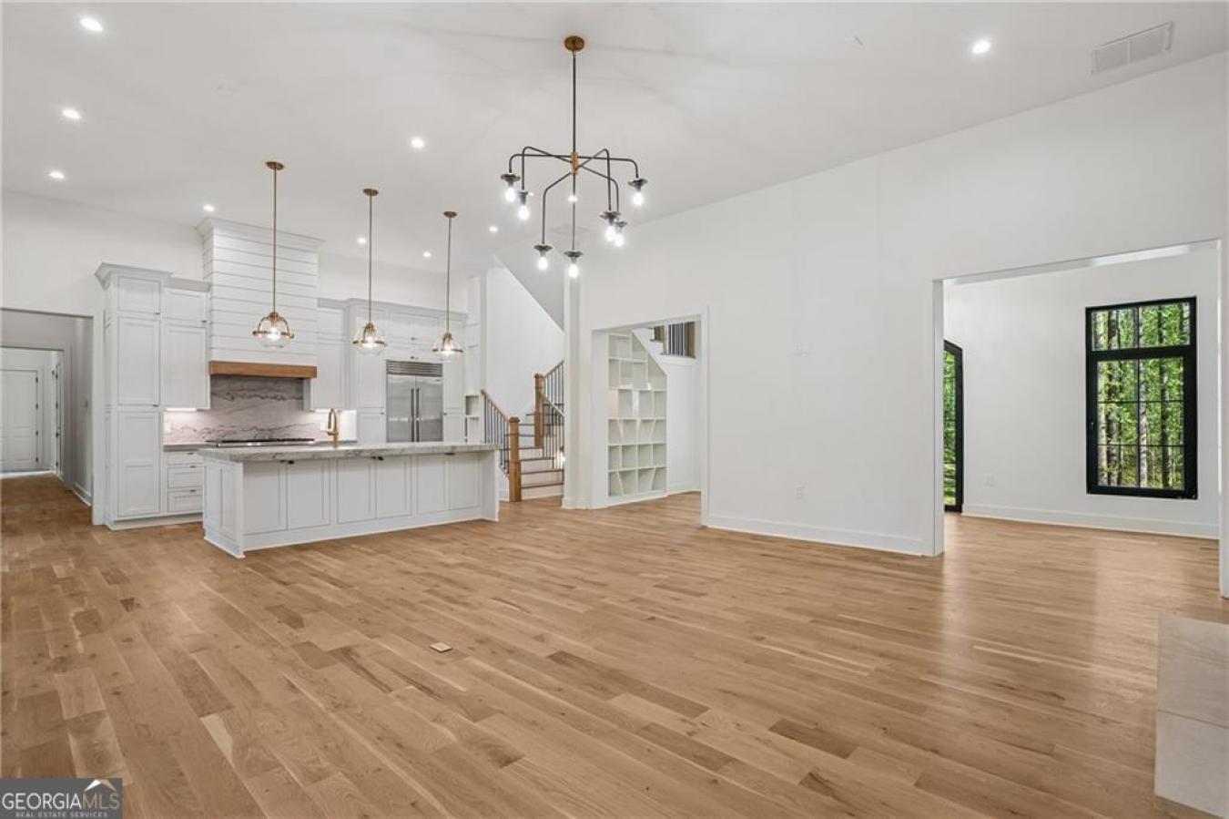 Alpharetta, Georgia, 30004, United States, 7 Bedrooms Bedrooms, ,7 BathroomsBathrooms,Residential,For Sale,1858536