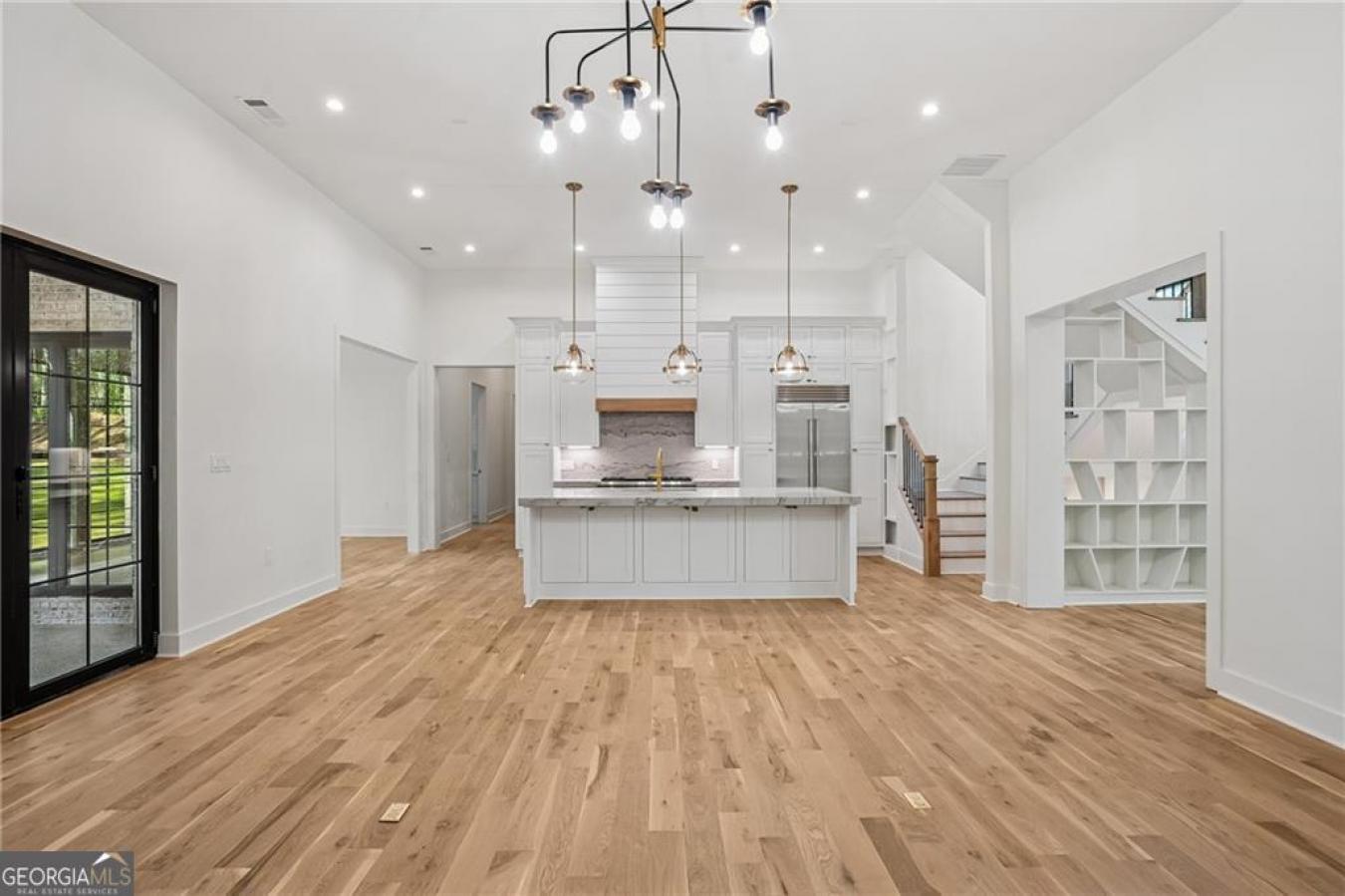 Alpharetta, Georgia, 30004, United States, 7 Bedrooms Bedrooms, ,7 BathroomsBathrooms,Residential,For Sale,1858536