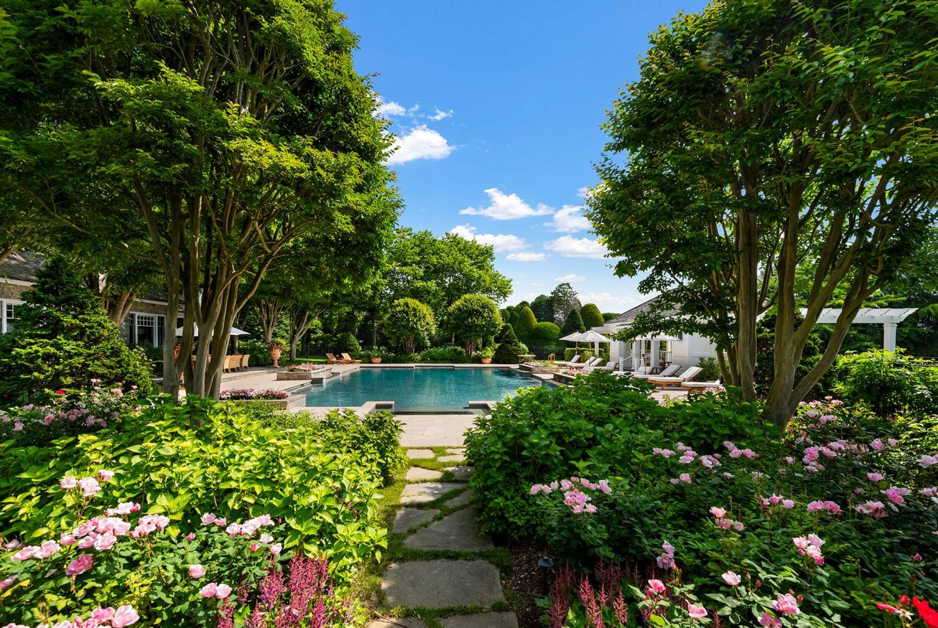 Water Mill, New York, 11968, United States, 13 Bedrooms Bedrooms, ,14 BathroomsBathrooms,Residential,For Sale,1844407