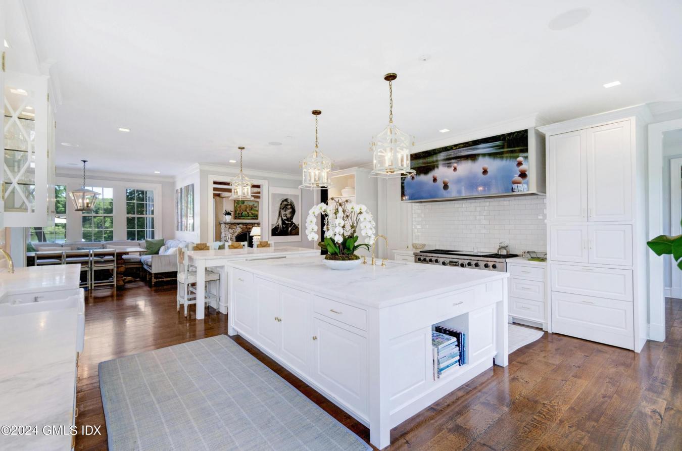 Greenwich, Connecticut, 06831, United States, 7 Bedrooms Bedrooms, ,7 BathroomsBathrooms,Residential,For Sale,1844404