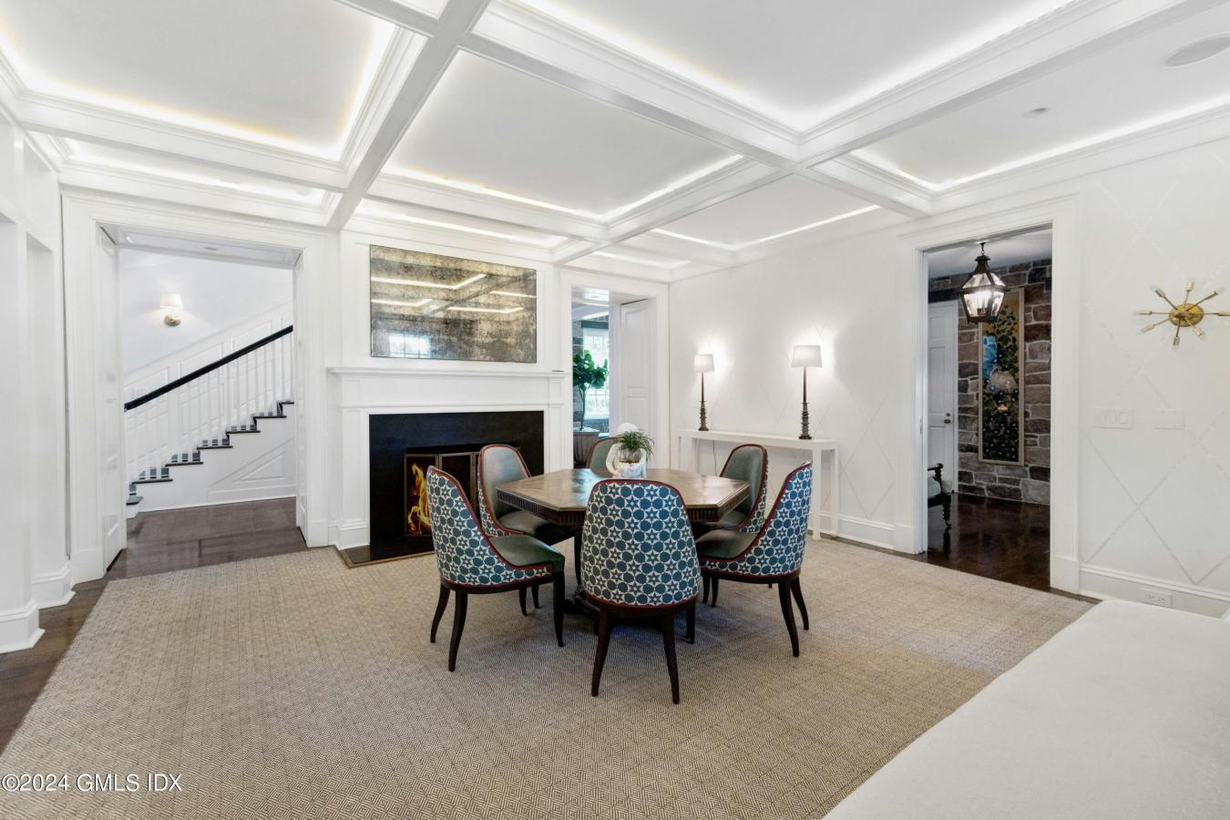 Greenwich, Connecticut, 06831, United States, 7 Bedrooms Bedrooms, ,7 BathroomsBathrooms,Residential,For Sale,1844404