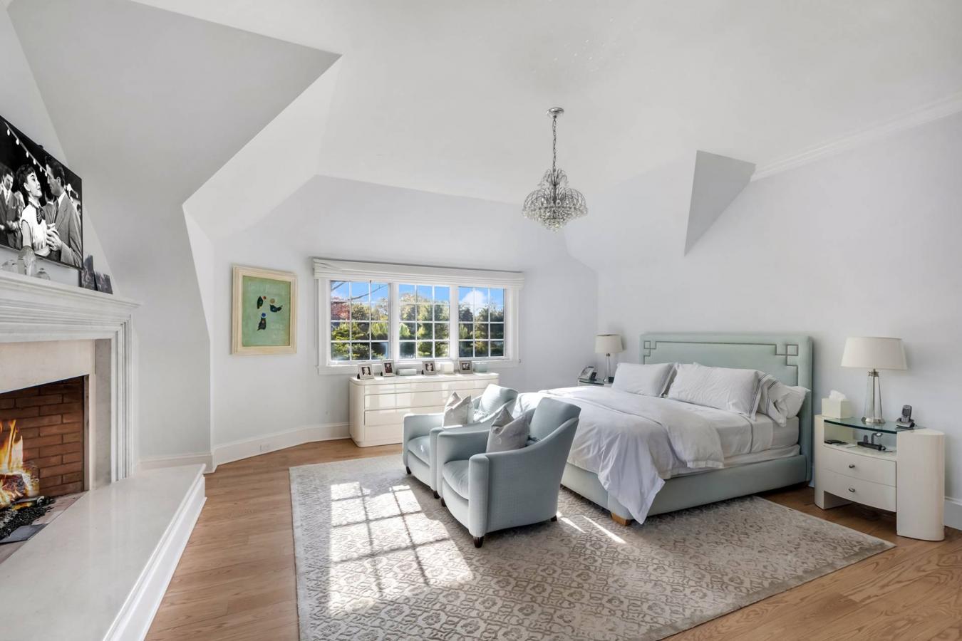 Village of East Hampton, New York, 11937, United States, 6 Bedrooms Bedrooms, ,5 BathroomsBathrooms,Residential,For Sale,1844403