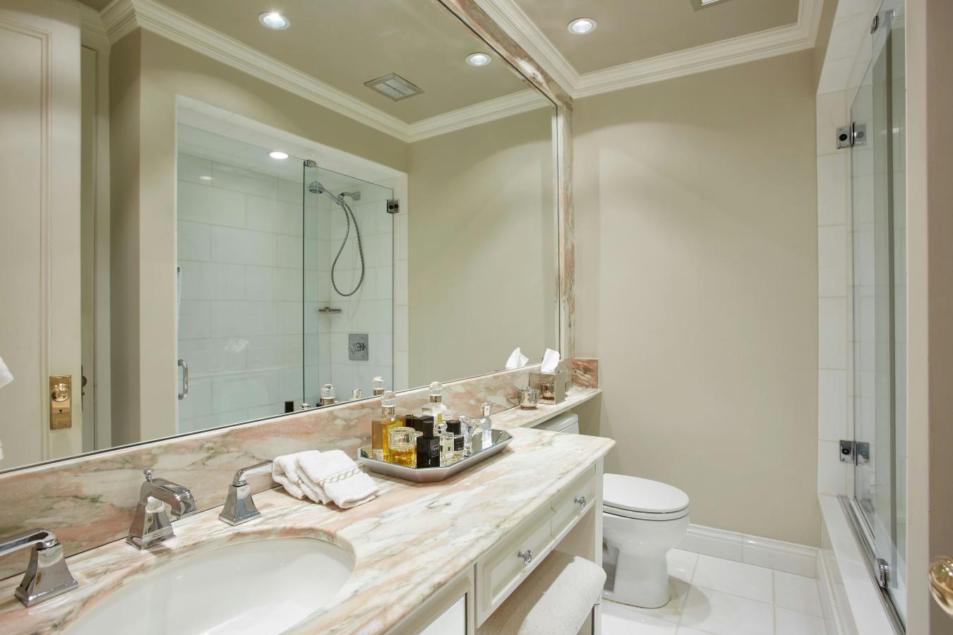 New York, New York, 10028, United States, 5 Bedrooms Bedrooms, ,6 BathroomsBathrooms,Residential,For Sale,1894673