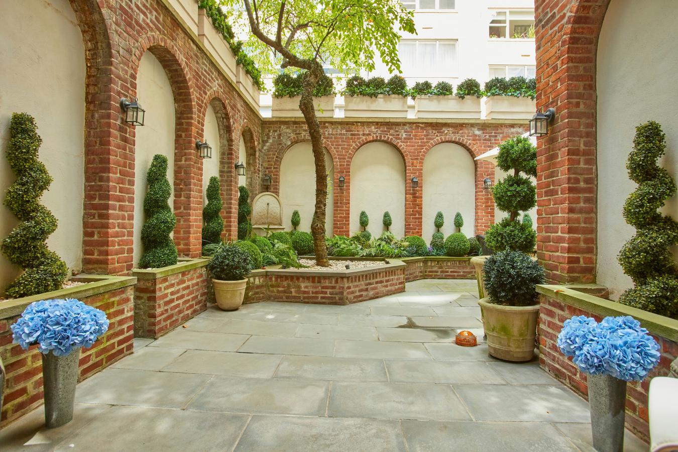 New York, New York, 10028, United States, 5 Bedrooms Bedrooms, ,6 BathroomsBathrooms,Residential,For Sale,1894673