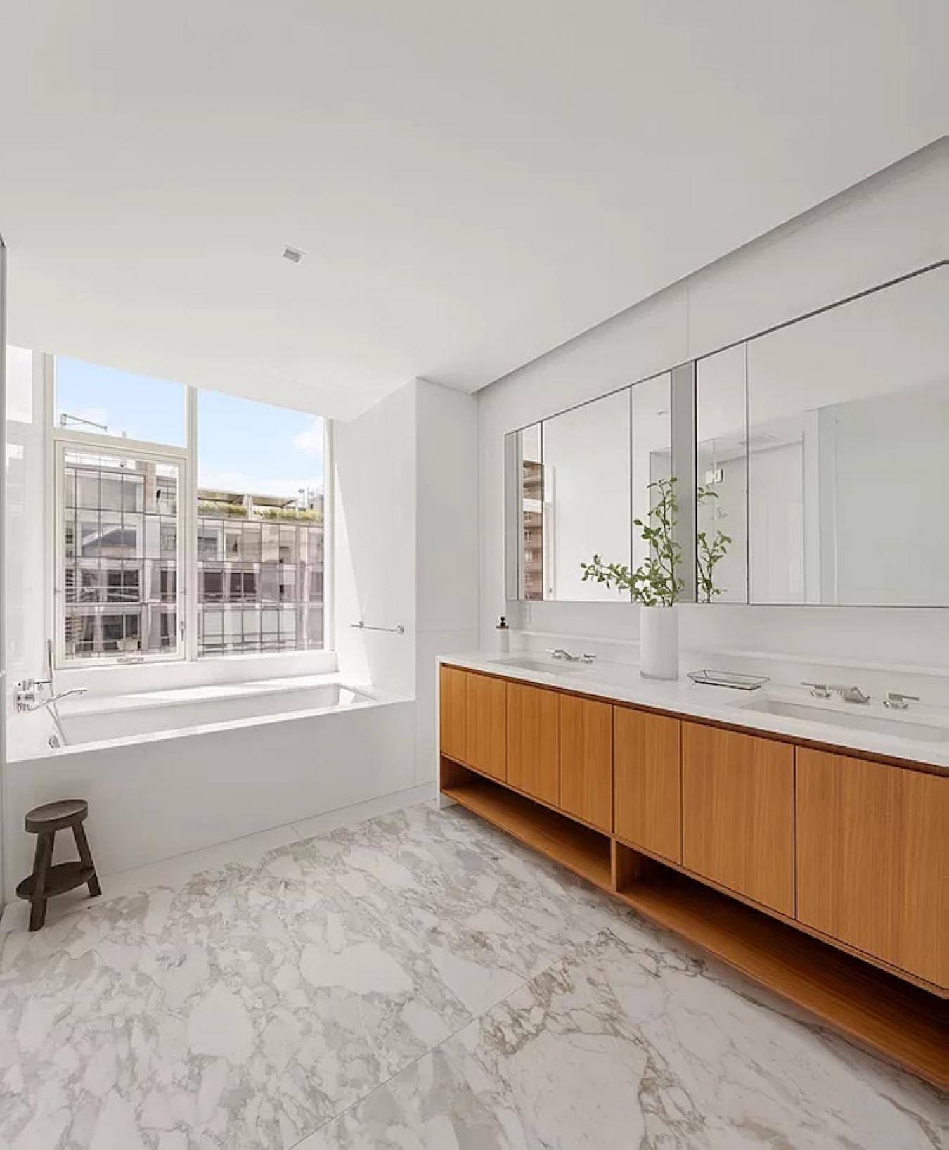 New York, New York, 10028, United States, 5 Bedrooms Bedrooms, ,5 BathroomsBathrooms,Residential,For Sale,1844399
