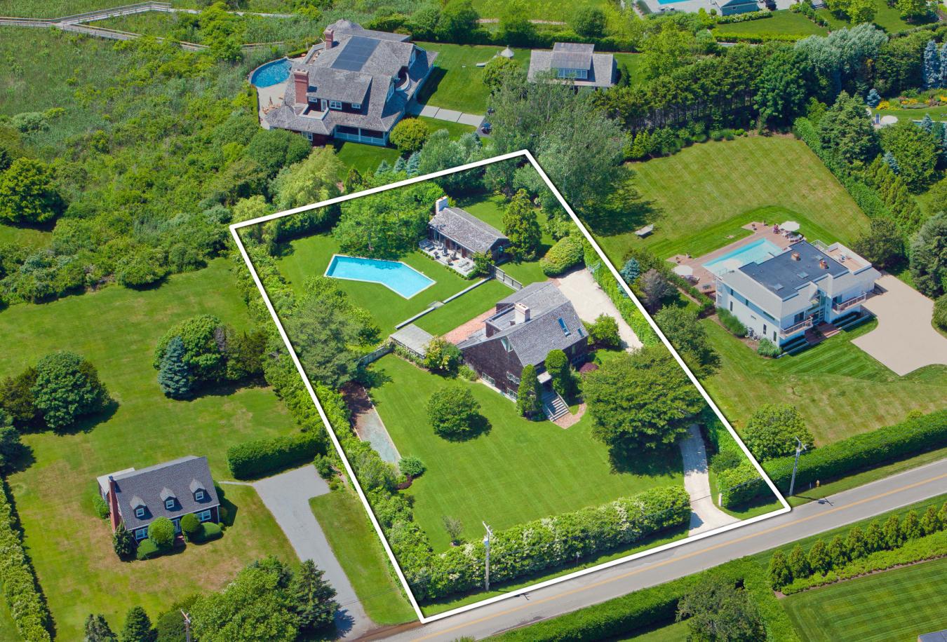Bridgehampton, New York, 11932, United States, 3 Bedrooms Bedrooms, ,3 BathroomsBathrooms,Residential,For Sale,1844392