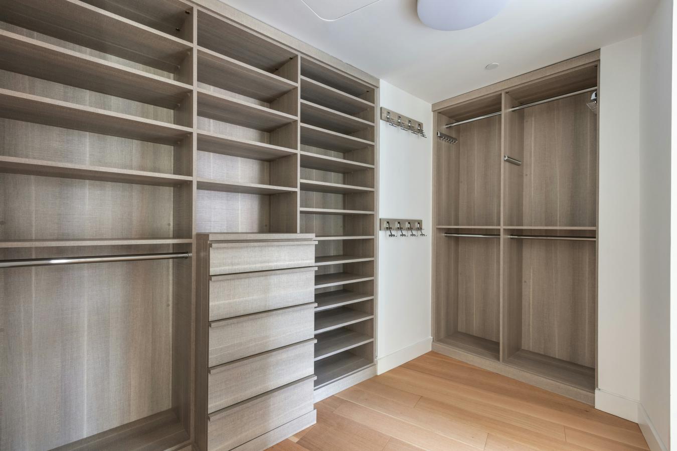 Soho, New York, 10013, United States, 3 Bedrooms Bedrooms, ,3 BathroomsBathrooms,Residential,For Sale,1844391