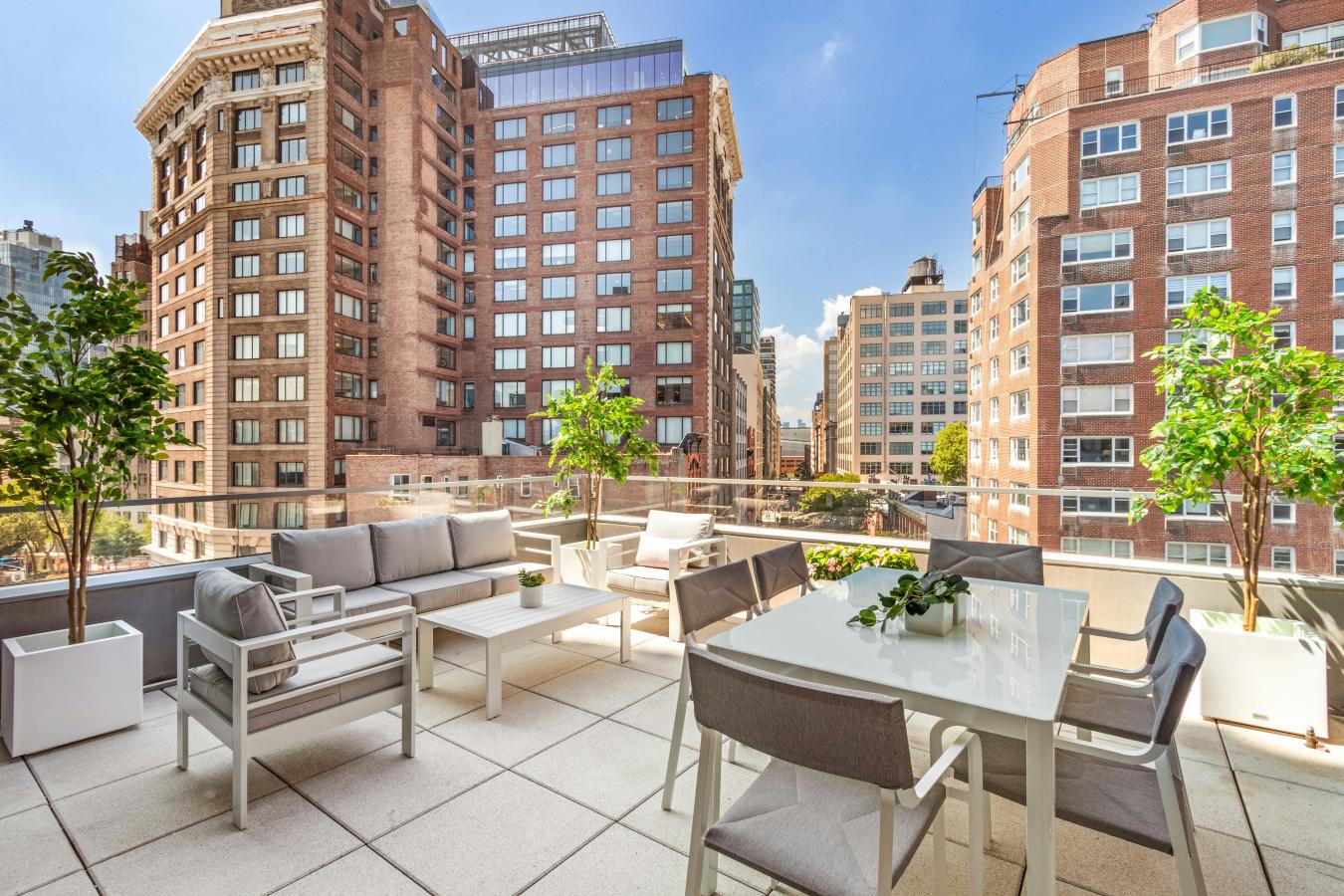 Soho, New York, 10013, United States, 3 Bedrooms Bedrooms, ,3 BathroomsBathrooms,Residential,For Sale,1844391