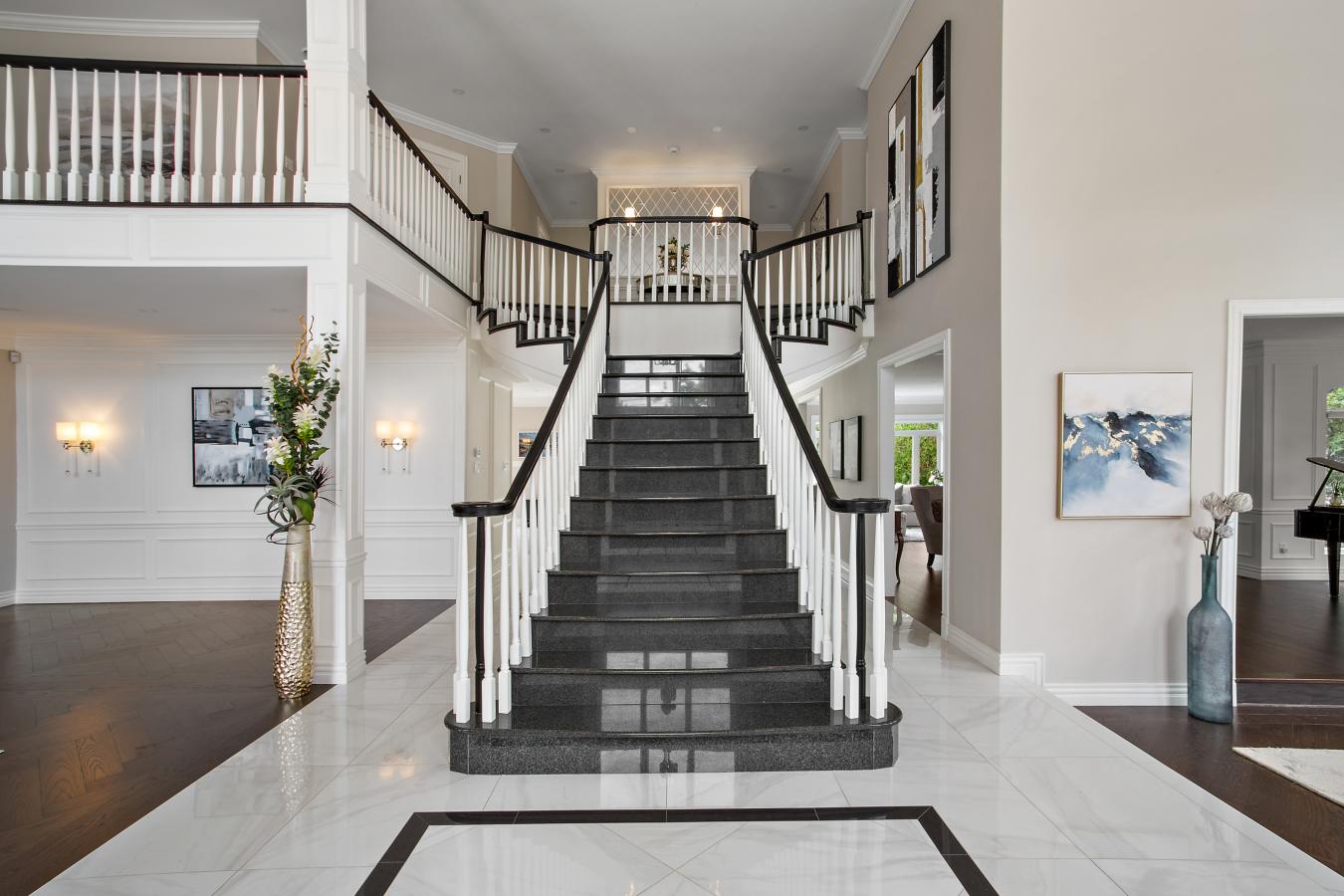 Pierrefonds, Qc., Canada, H8Y2E3, Canada, 7 Bedrooms Bedrooms, ,5 BathroomsBathrooms,Residential,For Sale,1858533