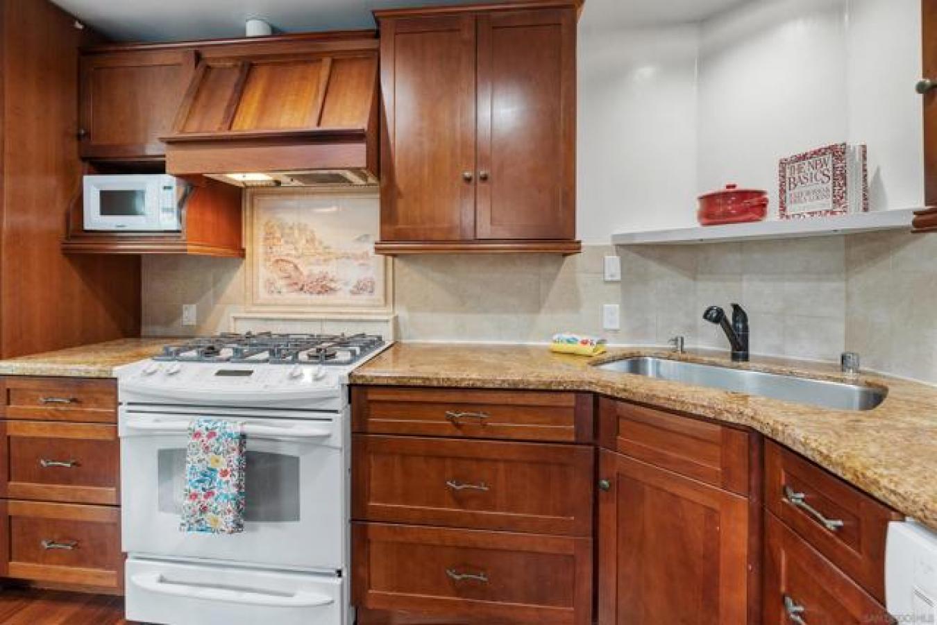 Escondido, San Diego, 92025, United States, 3 Bedrooms Bedrooms, ,3 BathroomsBathrooms,Residential,For Sale,1858532