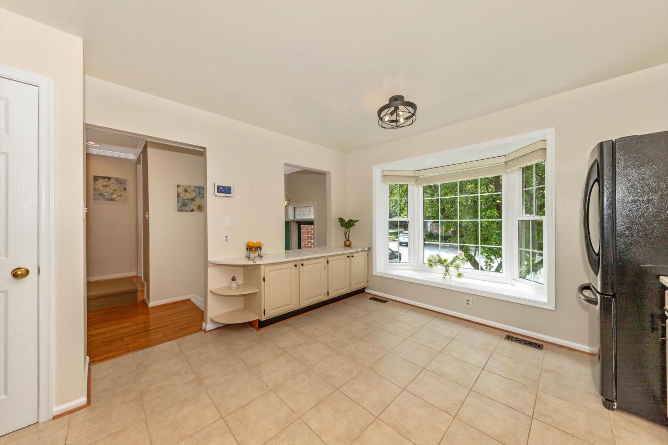 North Bethesda, Montgomery, 20852, United States, 3 Bedrooms Bedrooms, ,3 BathroomsBathrooms,Residential,For Sale,1858530