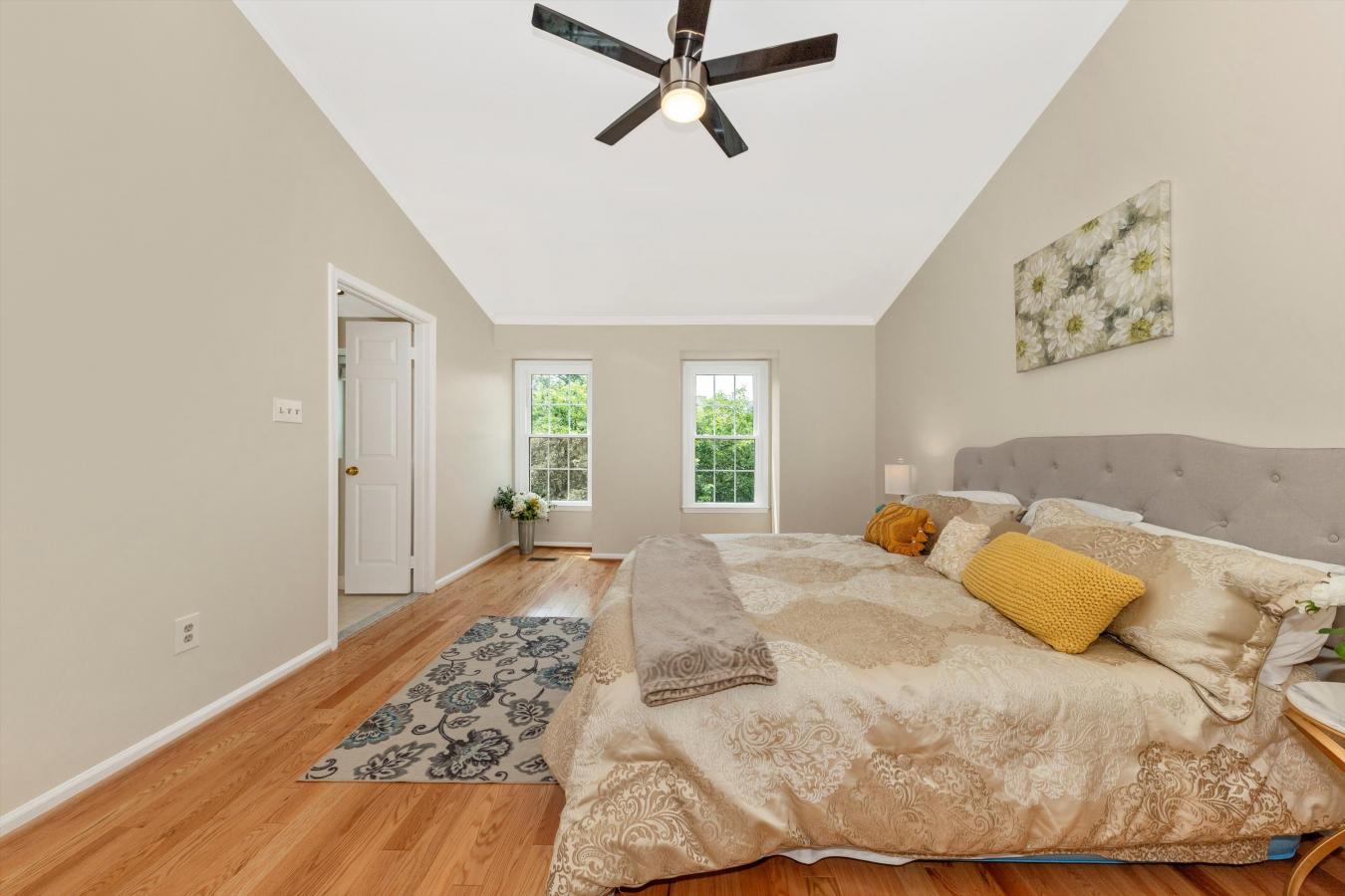 North Bethesda, Montgomery, 20852, United States, 3 Bedrooms Bedrooms, ,3 BathroomsBathrooms,Residential,For Sale,1858530