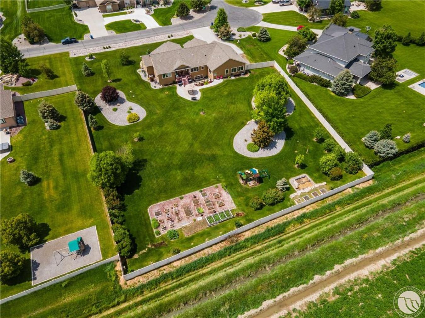 Billings, Montana, 59106, United States, 5 Bedrooms Bedrooms, ,3 BathroomsBathrooms,Residential,For Sale,1858529